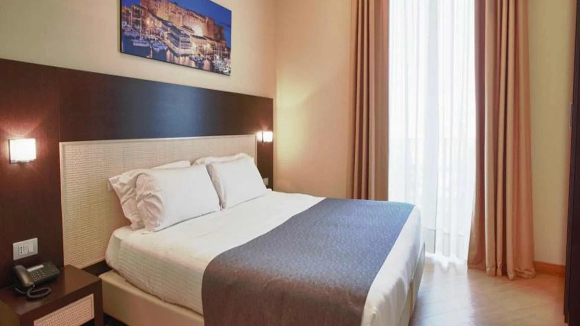 Hotel Neapol