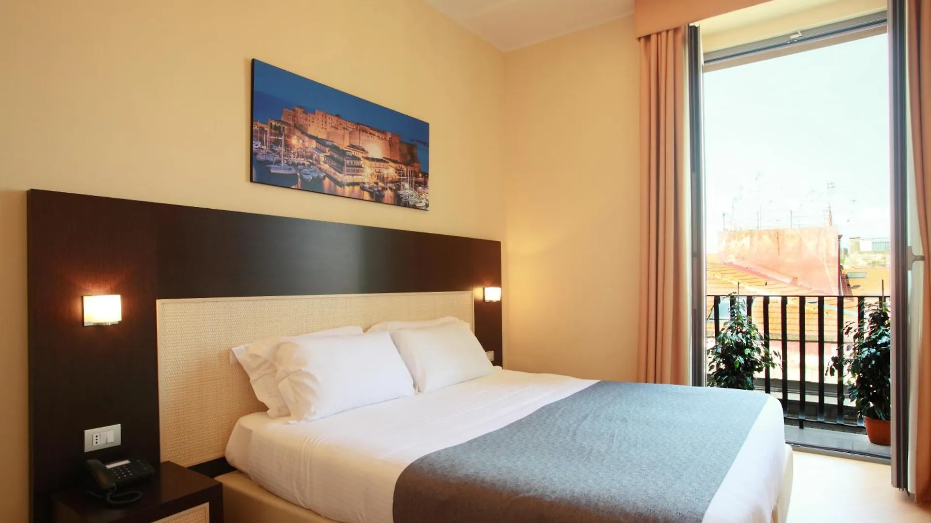 Hotel Neapol