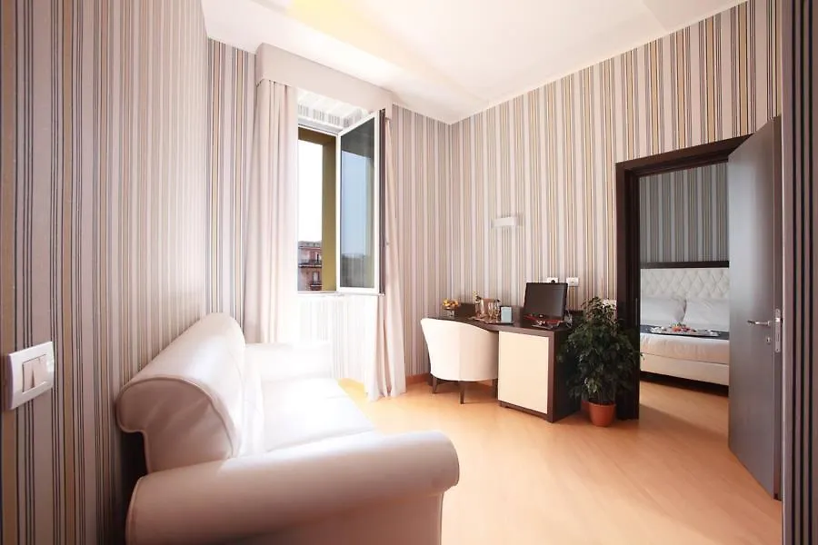 Hotel Neapol 4*,  Włochy